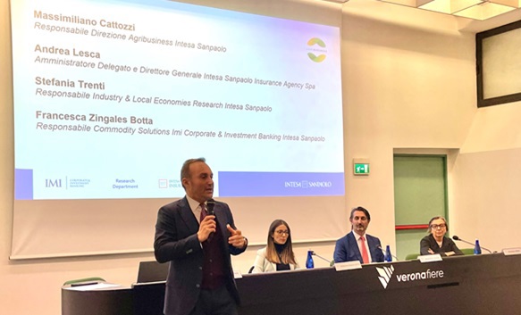  Intesa Sanpaolo's Agribusiness Department at Vinitaly