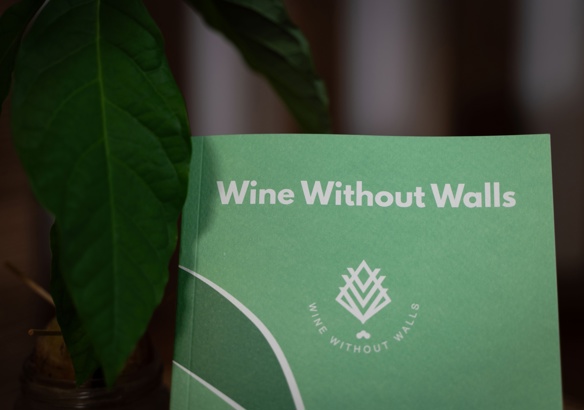Wine Without Walls è la sezione di 5StarWines dedicata al vino certificato biologico, biodinamico o prodotto da aziende aderenti a protocolli / certificazioni di sostenibilità
