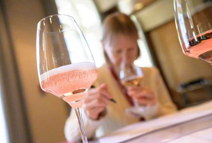 TASTING EX...PRESS: Best of Mundus Vini non-alcoholic – An overview of the best non-alcoholic sparkling, white and red wines from the current spring tasting.