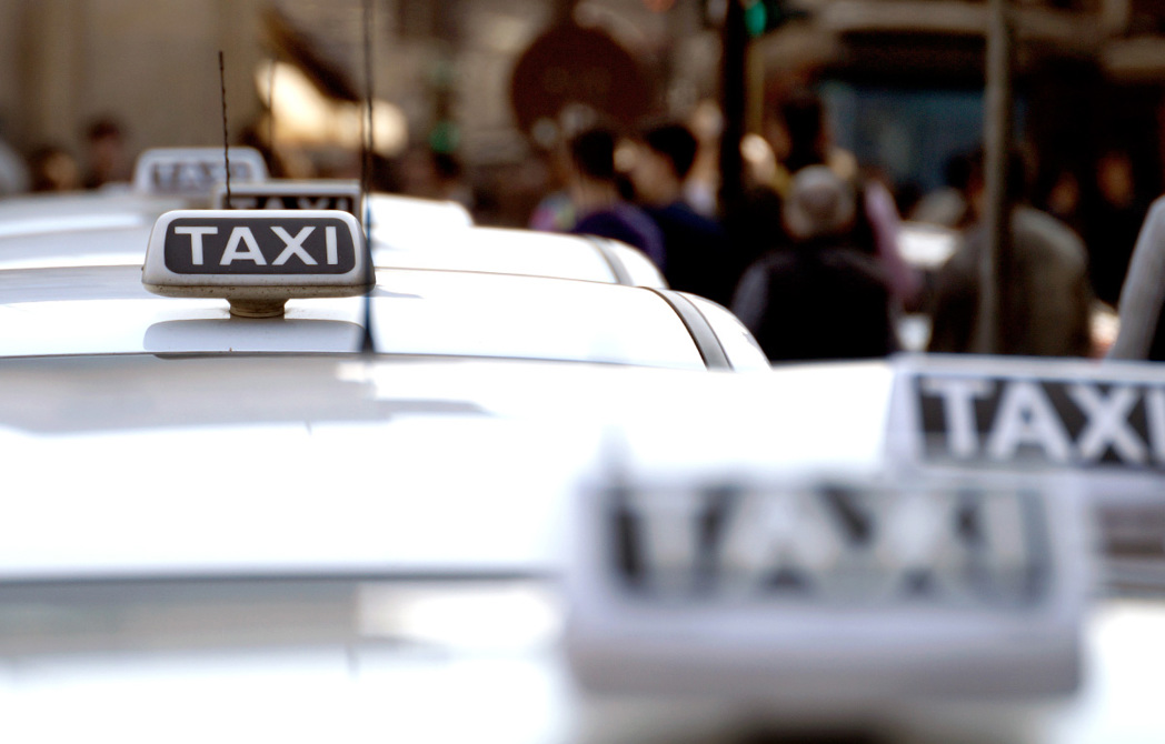 Taxi
