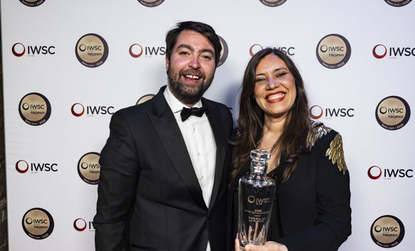 Vinitaly celebrates Marisol de la Fuente, winner of the IWSC Wine Communicator Trophy 2026